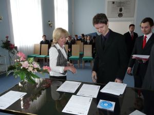 Fotografie – 2012 Předání maturitního vysvědčení
