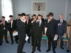 Fotografie – 2013 Předání maturitního vysvědčení