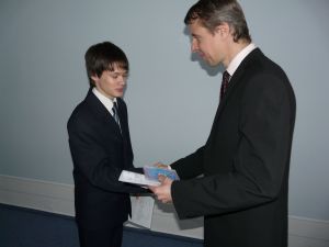 Fotografie – 2013 Předání maturitního vysvědčení