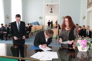 Fotografie – 2014 Předání maturitního vysvědčení