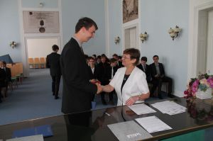 Fotografie – 2014 Předání maturitního vysvědčení