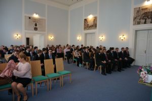 Fotografie – 2015 Předání maturitního vysvědčení