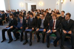 Fotografie – 2015 Předání maturitního vysvědčení
