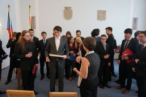 Fotografie – 2015 Předání maturitního vysvědčení