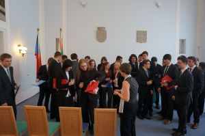 Fotografie – 2015 Předání maturitního vysvědčení