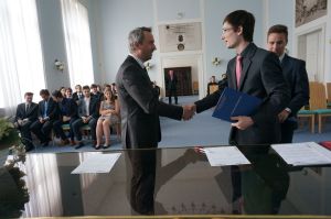Fotografie – 2016 Předání maturitního vysvědčení