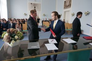 Fotografie – 2016 Předání maturitního vysvědčení