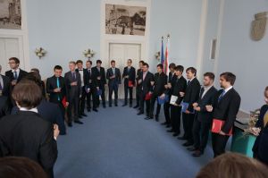 Fotografie – 2016 Předání maturitního vysvědčení