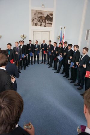 Fotografie – 2016 Předání maturitního vysvědčení