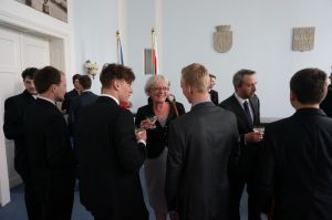Fotografie – 2016 Předání maturitního vysvědčení