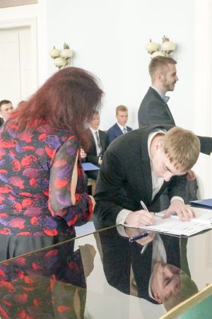 Fotografie – 2018 Předání maturitního vysvědčení