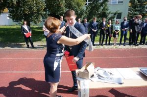 Fotografie – 2020 Předání maturitního vysvědčení