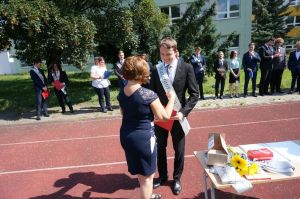 Fotografie – 2020 Předání maturitního vysvědčení