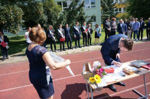 Fotografie – 2020 Předání maturitního vysvědčení
