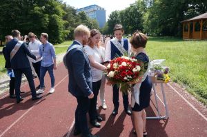 Fotografie – 2020 Předání maturitního vysvědčení