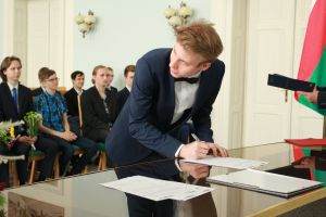 Fotografie – 2022 Předání maturitního vysvědčení