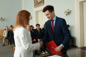 Fotografie – 2022 Předání maturitního vysvědčení