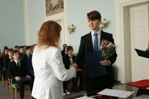 Fotografie – 2022 Předání maturitního vysvědčení