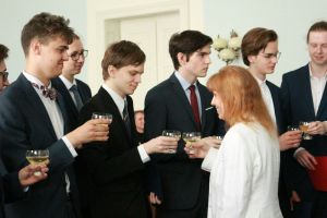 Fotografie – 2022 Předání maturitního vysvědčení
