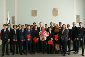 Fotografie – 2022 Předání maturitního vysvědčení