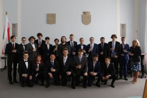 Fotografie – 2023 Předání maturitního vysvědčení