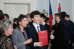 Fotografie – 2023 Předání maturitního vysvědčení