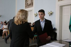 Fotografie – 2023 Předání maturitního vysvědčení