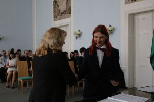Fotografie – 2023 Předání maturitního vysvědčení