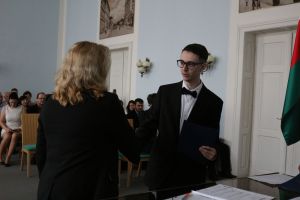 Fotografie – 2023 Předání maturitního vysvědčení