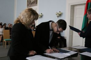 Fotografie – 2023 Předání maturitního vysvědčení