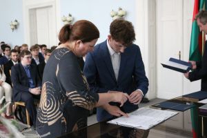 Fotografie – 2023 Předání maturitního vysvědčení