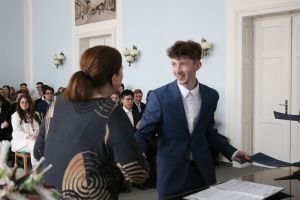 Fotografie – 2023 Předání maturitního vysvědčení