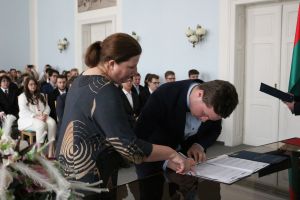 Fotografie – 2023 Předání maturitního vysvědčení