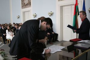 Fotografie – 2023 Předání maturitního vysvědčení