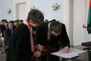 Fotografie – 2023 Předání maturitního vysvědčení