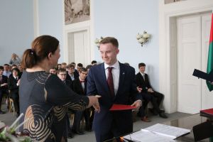 Fotografie – 2023 Předání maturitního vysvědčení