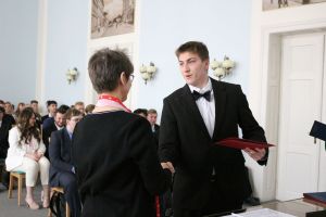 Fotografie – 2023 Předání maturitního vysvědčení