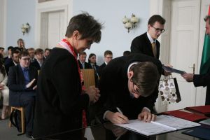 Fotografie – 2023 Předání maturitního vysvědčení