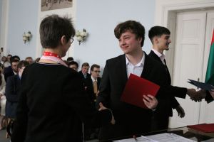 Fotografie – 2023 Předání maturitního vysvědčení