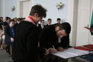 Fotografie – 2023 Předání maturitního vysvědčení