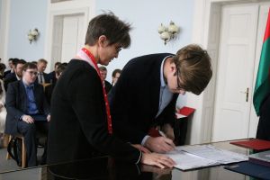 Fotografie – 2023 Předání maturitního vysvědčení