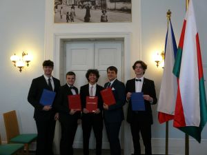 Fotografie – 2024 Předání maturitního vysvědčení