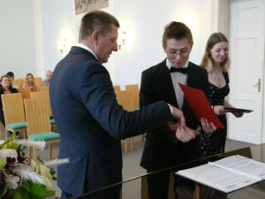 Fotografie – 2024 Předání maturitního vysvědčení