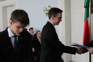 Fotografie – 2025 Předání maturitního vysvědčení