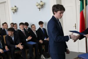 Fotografie – 2025 Předání maturitního vysvědčení