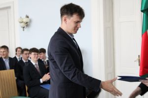Fotografie – 2025 Předání maturitního vysvědčení