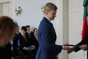 Fotografie – 2025 Předání maturitního vysvědčení