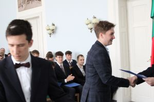 Fotografie – 2025 Předání maturitního vysvědčení