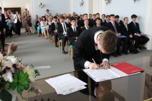Fotografie – 2025 Předání maturitního vysvědčení