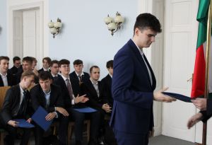 Fotografie – 2025 Předání maturitního vysvědčení